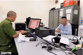 Nồng độ cồn gấp 2,7 lần mức kịch khung, tài xế chửi xối xả CSGT