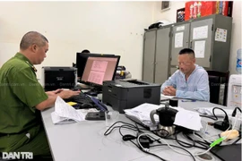 Nồng độ cồn gấp 2,7 lần mức kịch khung, tài xế chửi xối xả CSGT