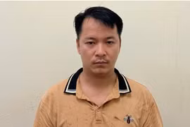 Đâm liên tiếp vợ cũ vì không cho vay tiền chữa bệnh cho cha