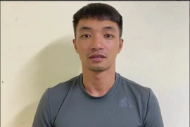 Thanh niên xăm trỗ hành hung xe ôm, đâm chém 6 người ở bến xe Giáp Bát