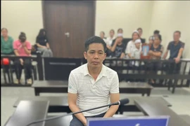 Người đàn ông đi ngoại tình đâm chết bạn trai mới của người tình 