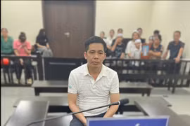 Người đàn ông đi ngoại tình đâm chết bạn trai mới của người tình 