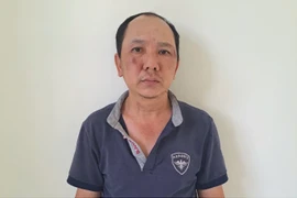 Người đàn ông tung ảnh ân ái lên mạng vì bạn gái chia tay đi lấy chồng