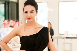 Hoa hậu Ngọc Diễm quyến rũ với đầm đen 