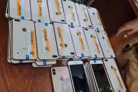 Chặn đứng xe tải chở hơn 2.000 điện thoại iPhone lậu về TP.HCM tiêu thụ