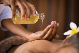 Đình chỉ hoạt động 18 tháng cơ sở massage tổ chức khám chữa bệnh 