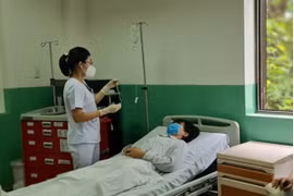 Tin vào thuốc lá, sữa non, bệnh nhân ung thư mất cơ hội sống