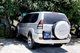 Nhiều xe biển số xanh chở cán bộ ghé đám giỗ nhà Trưởng Ban Tổ chức Tỉnh ủy Sóc Trăng