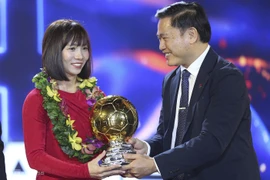 Nhan sắc tuổi 37 của Quả bóng vàng nữ Việt Nam 2024