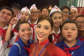 Dàn nghệ sĩ Việt trong không khí Đại lễ 30/4