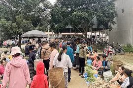 Độc đáo chợ phiên biên giới Na Mèo ở xứ Thanh