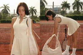 Nàng hot mom sinh năm 2004 khoe dáng cực đỉnh trên sân tennis