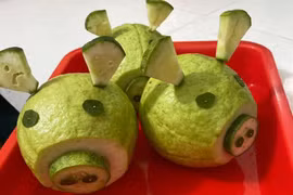 Mâm cỗ Trung thu tỉa tót bởi người “không khéo tay nhưng hay làm“