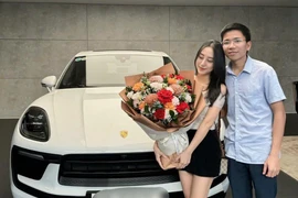 Chân dung nam bác sĩ bán xe sang 3 tỷ ủng hộ bão lũ