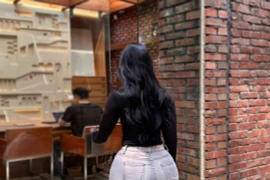 Gái xinh sở hữu vòng 3 to bất thường chăm chỉ khoe dáng