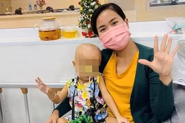 Mẹ Bắp thông báo bé đã không qua khỏi