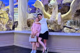 Chàng trai Đà Nẵng 28 tuổi đưa mẹ du lịch vòng quanh thế giới