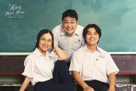 Dàn sao Kính Vạn Hoa hội ngộ, nhan sắc Anh Đào gây ngỡ ngàng