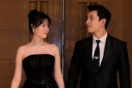 Midu và chồng xuất hiện với hình ảnh “tổng tài và cô vợ nhỏ”