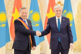 Việt Nam - Kazakhstan nâng cấp quan hệ lên Đối tác Chiến lược