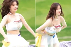 “Nữ thần cổ động” Hàn Quốc gây tranh cãi vì vũ điệu táo bạo