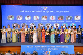 ĐH Phương Đông chặng đường 30 năm xây dựng và phát triển