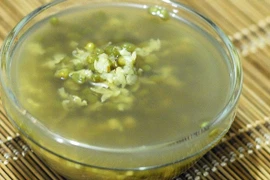 Bài thuốc đơn giản chữa cảm nóng, say nắng khi chuyển mùa