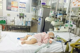 Liên tiếp trẻ nhập viện, tím tái vì ngộ độc thuốc cam