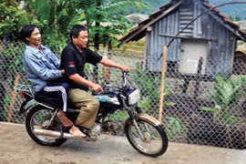  Cha con "người rừng" trở về nhờ giấc mộng thần kỳ