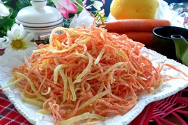 Tự làm mứt cà rốt vỏ cam ngon tuyệt cho Tết