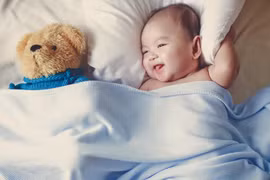 Ngắm con trai Khánh Thi Phan Hiển đáng yêu trong ảnh mới