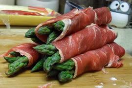 Bò cuộn măng tây ngon khó cưỡng