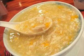 Súp gà ngô non giàu dinh dưỡng 