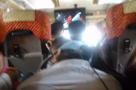 Ô tô 45 chỗ, nhồi nhét hơn 90 người 