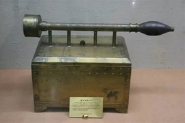 Ngỡ ngàng siêu vũ khí thời cổ đại còn tồn tại đến ngày nay 