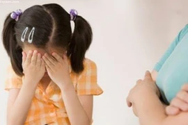 “Mẹ đừng đón con, mẹ béo lắm“