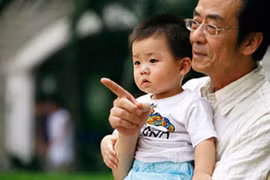 Nổi đóa vì chuyện “cháu nội, cháu ngoại“