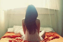 Đàn bà: đừng vội cởi cúc áo