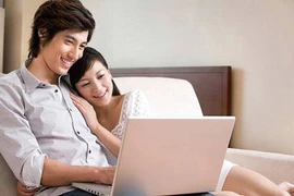 Chồng tôi mờ mắt vì danh vọng