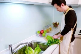 Vợ nói, đàn ông trụ cột là phải...