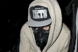 Những chiêu trò trốn Paparazi của sao