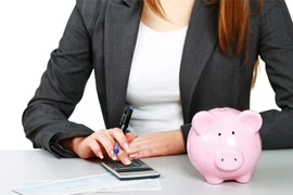 Muốn ly hôn, phải nghĩ đến tiền