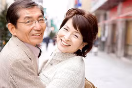 Khi anh sui cặp bồ với chị sui 