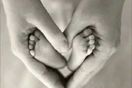 Kiểu “cuồng con” khó đỡ của các mẹ