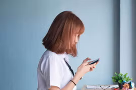 Cô gái bị ung thư dạ dày vì thói quen dân văn phòng hay mắc