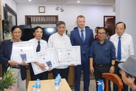 Tri ân các tác giả có bài trong bộ sách nâng cao 