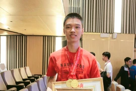 Thủ khoa Olympic Toán học Hoàng Tuấn Dũng: “Toán đem đến niềm vui bất tận“