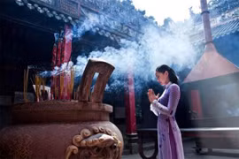 Tháng 7 cô hồn nhiều hung tinh, họa hại, hóa giải thế nào? 