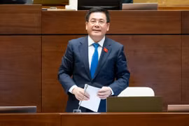 Đại biểu chất vấn: Livestream thu trăm tỉ, Bộ quản lý thế nào?