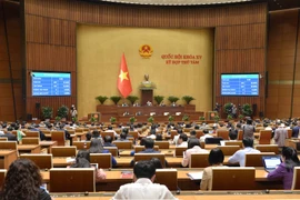 Quốc hội thông qua 1 luật sửa đổi, bổ sung 9 luật